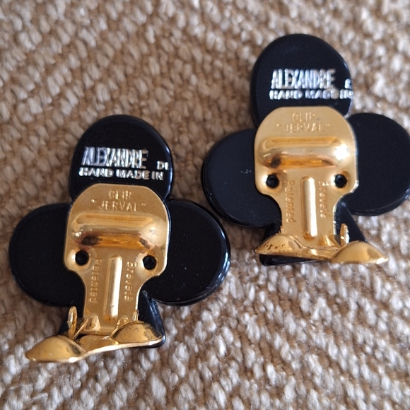 Alexandre de Paris Clip on Earrings - Picture 2 of 2